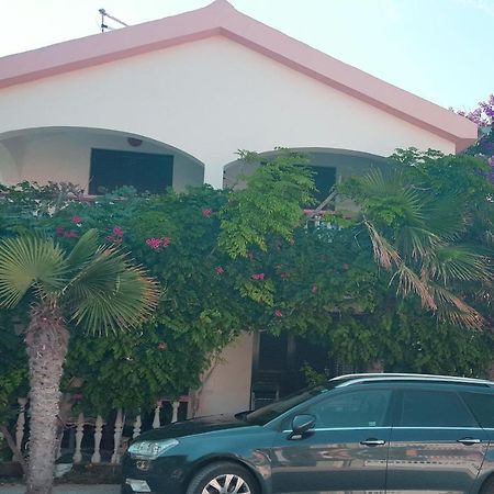 Apartments Kore Vir Exterior photo